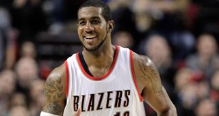 德媒：拜仁密切关注艾希霍恩，赫塔希望将解约金提高至2000万