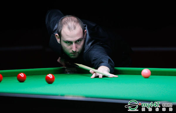 博洛尼亚门将斯科鲁普斯基：守门员首先必须会扑救，脚法其次