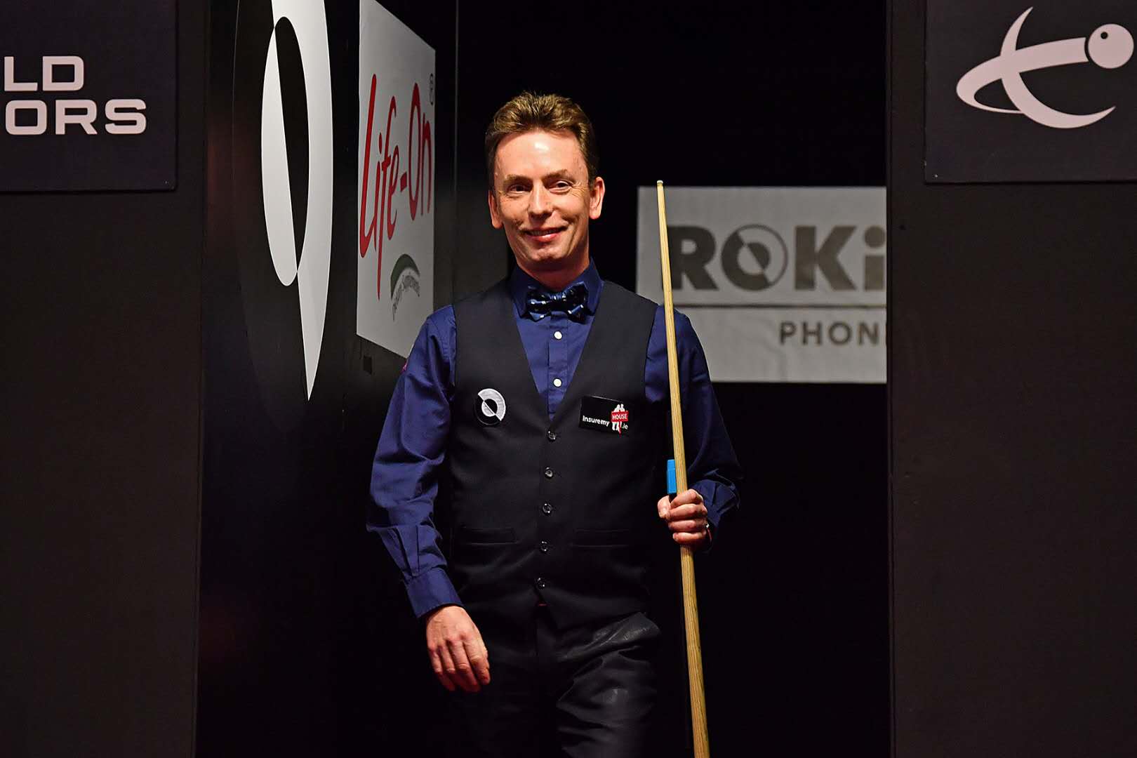 相比之下 相比之下