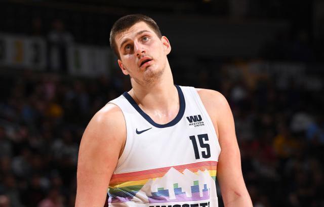 多站在罚球 多站在罚球